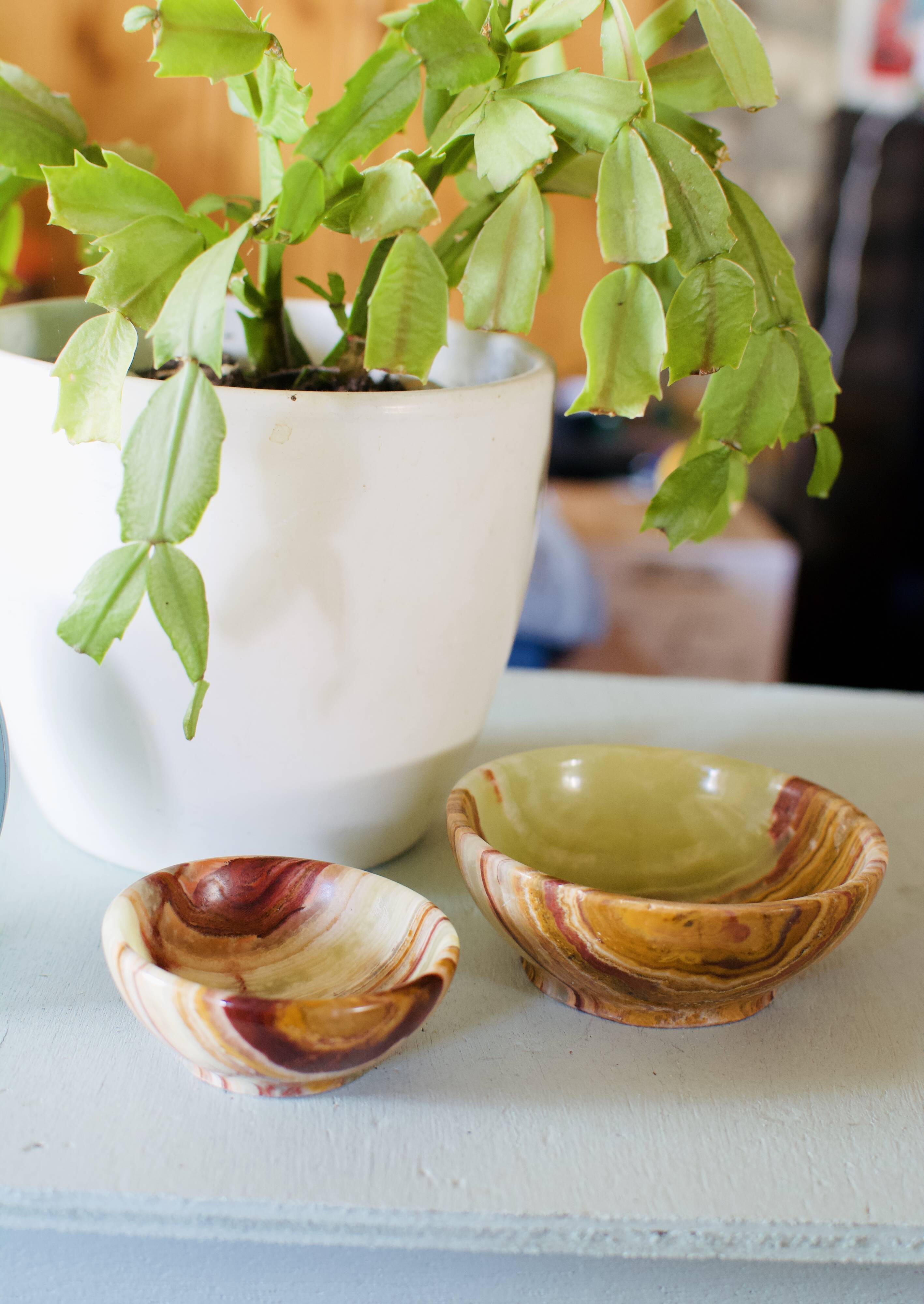 Duo of onyx marble bowls