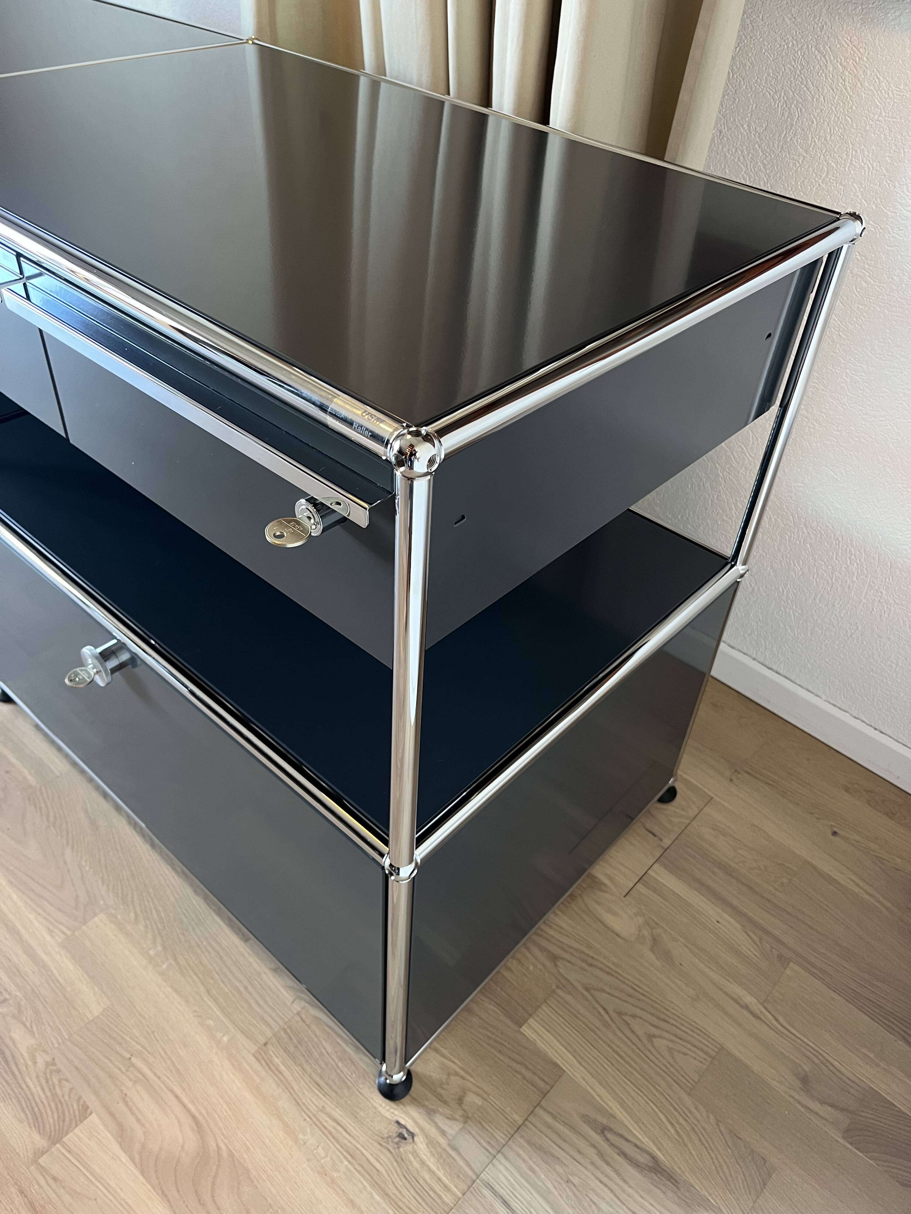 USM Haller chest of drawers in Anthracite Grey