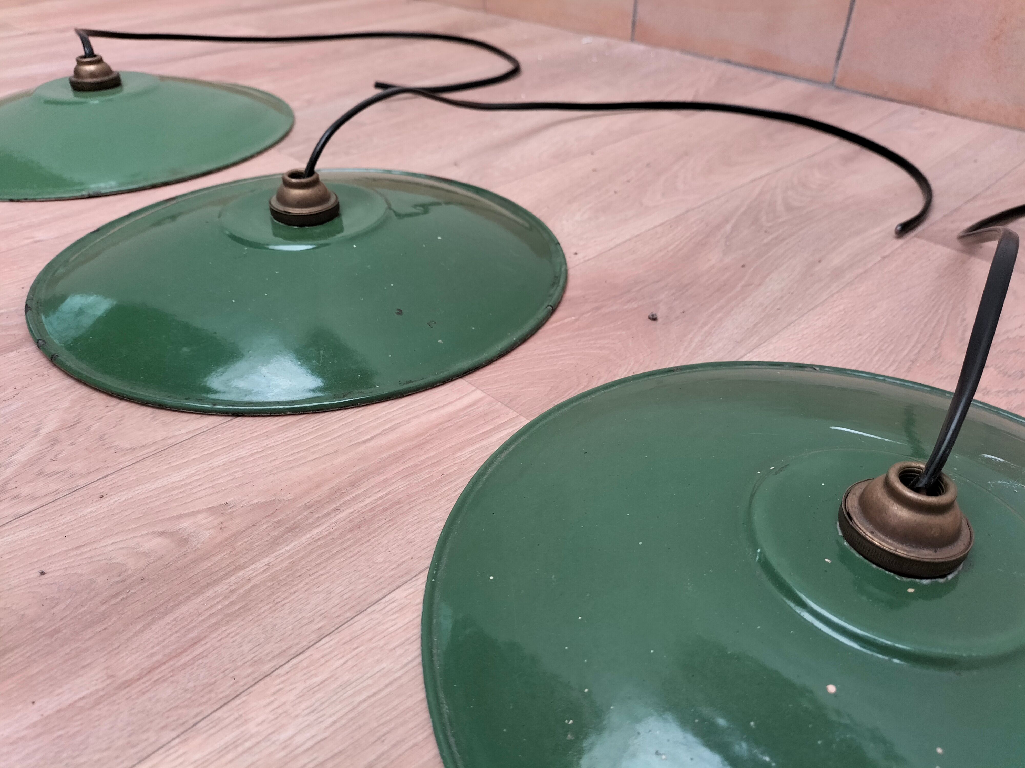 Set of 4 old pendant lamps