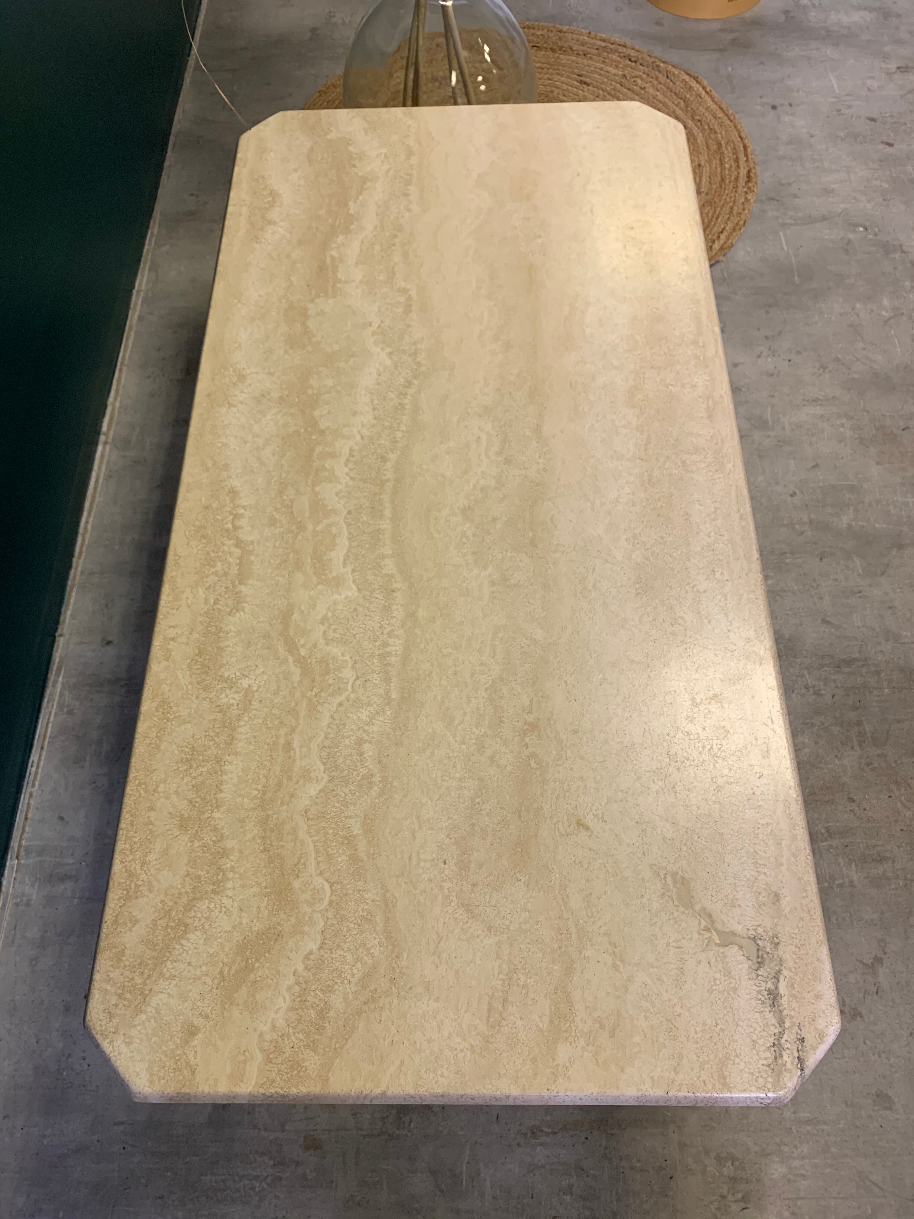 Coffee table in travertine