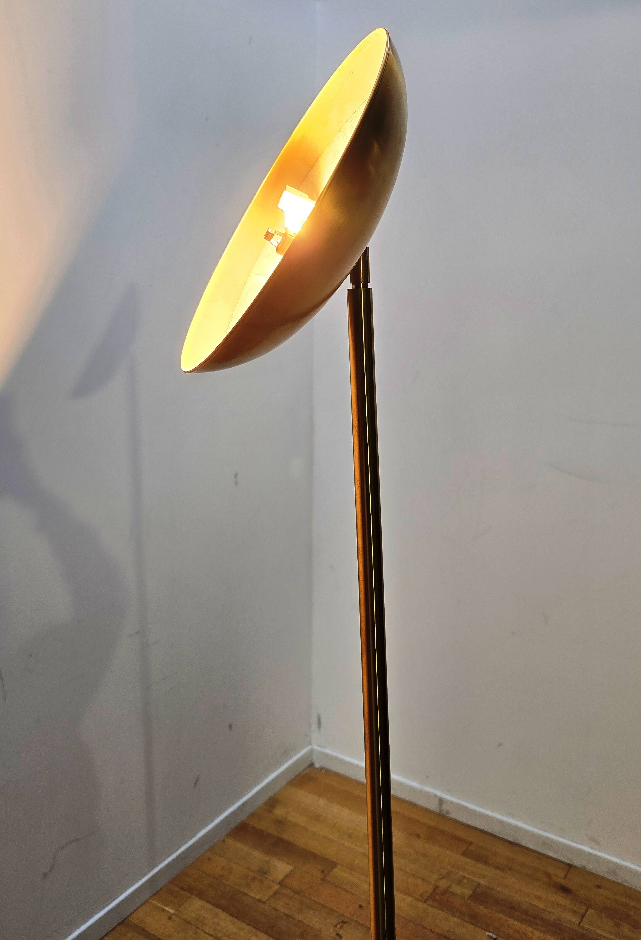 Brass floor lamp Elleluce