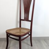 Nursing chair Thonet – Icon of bent wood and Viennese design