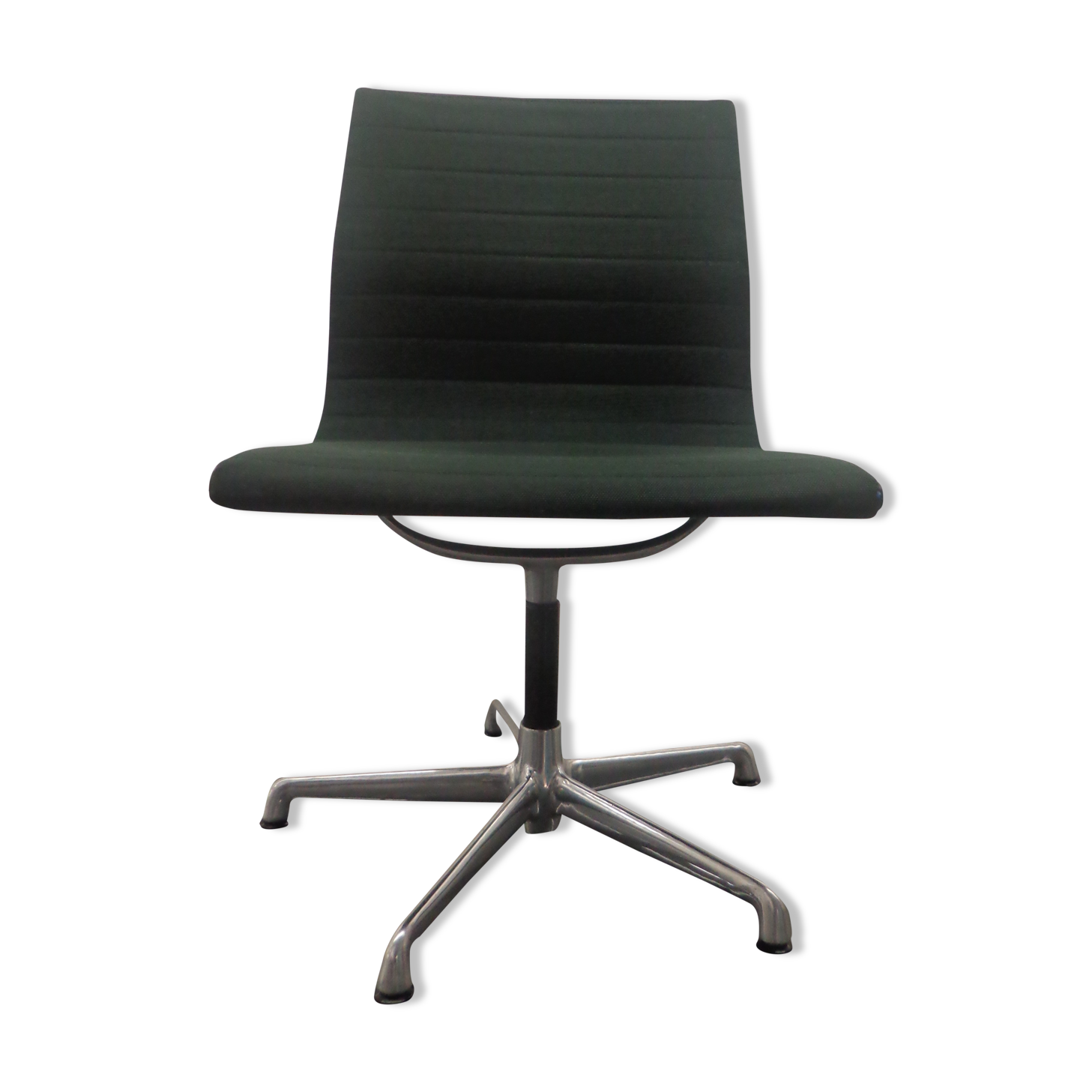 EA101 office chair by Charles & Ray Eames for ICF, 1970