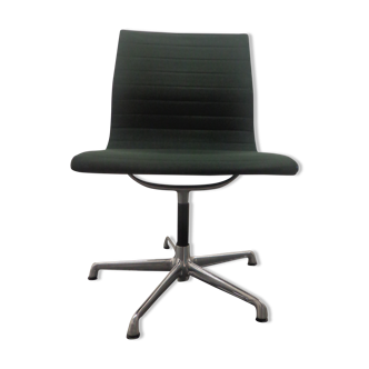 EA101 office chair by Charles & Ray Eames for ICF, 1970
