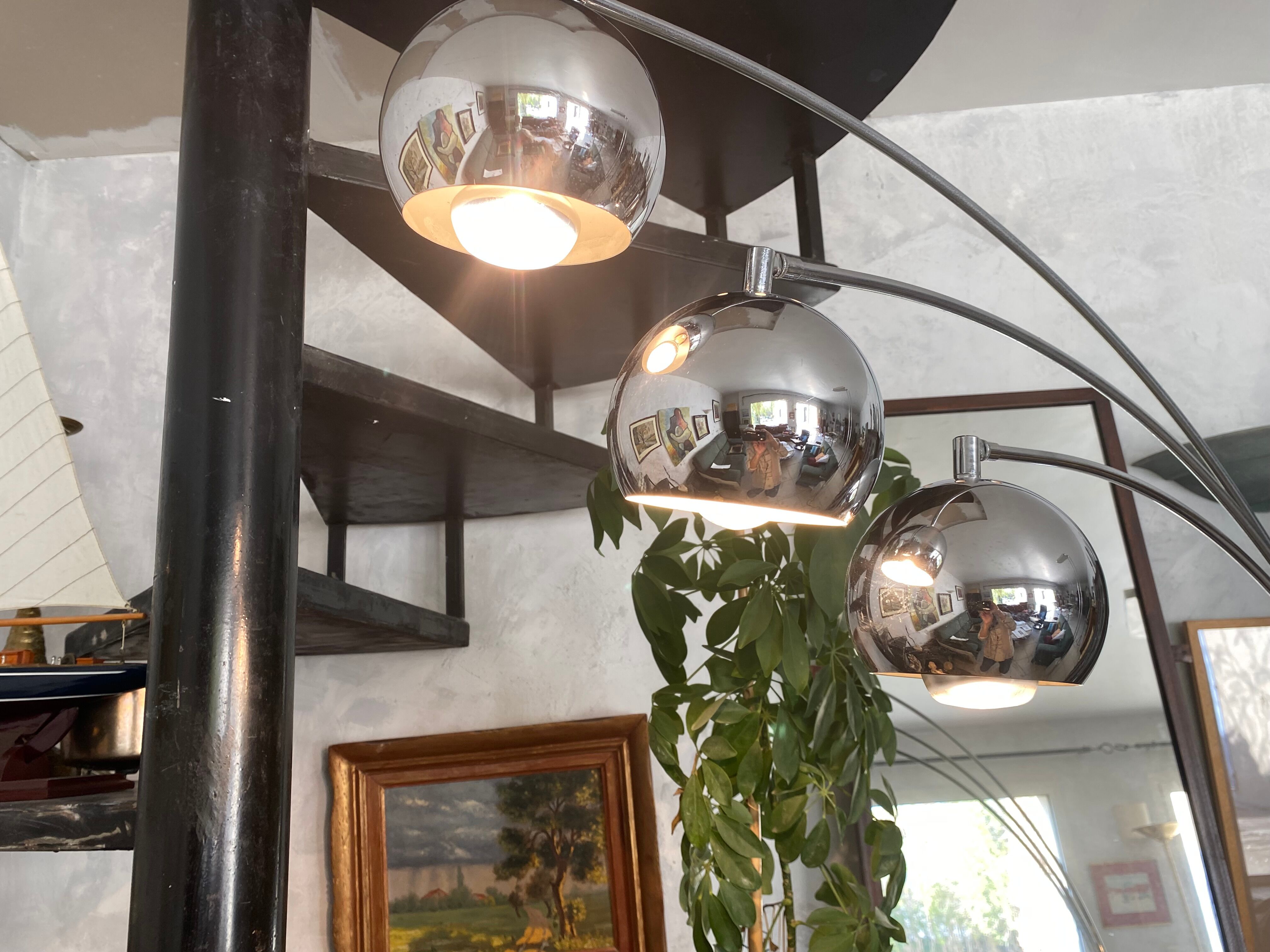 Floor lamp with 3 arms of lights circa 1970/1980