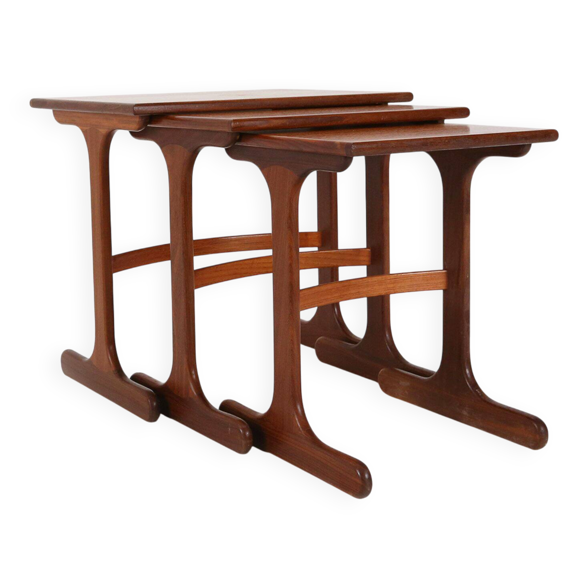 Set of 3 teak wood nesting tables by G-Plan, 1970s, UK ca. 1970