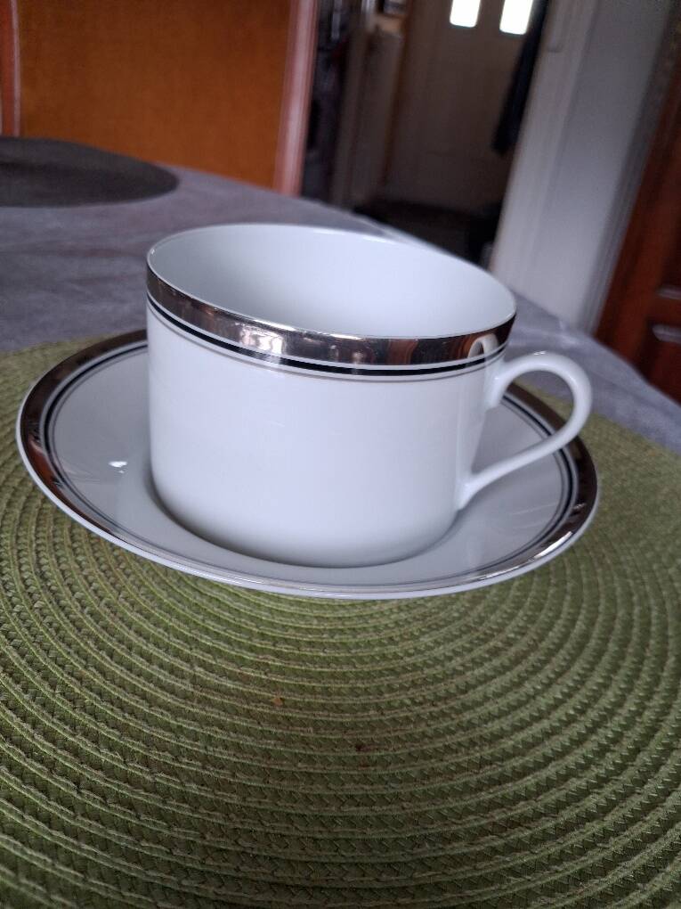 Large breakfast cup Design 1996 Ultra Platinum-silver