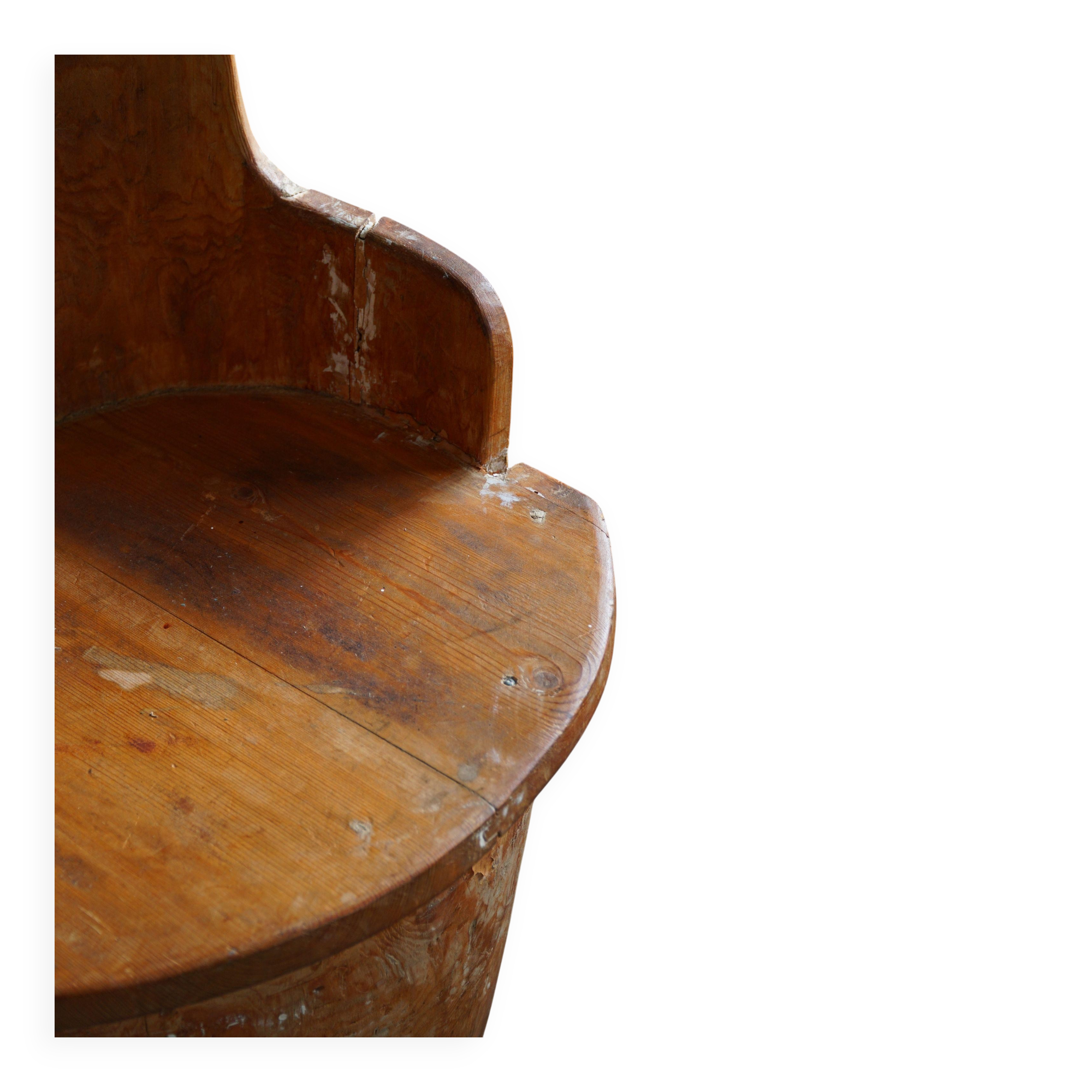 Wabi Sabi trunk armchair from the mid-20th century in pine, by a Swedish cabinetmaker, 1950s.