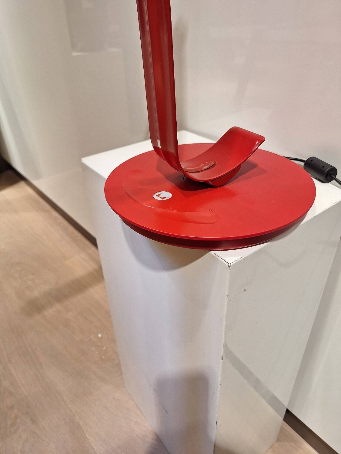 Designer desk lamp by Herman Miller 2007