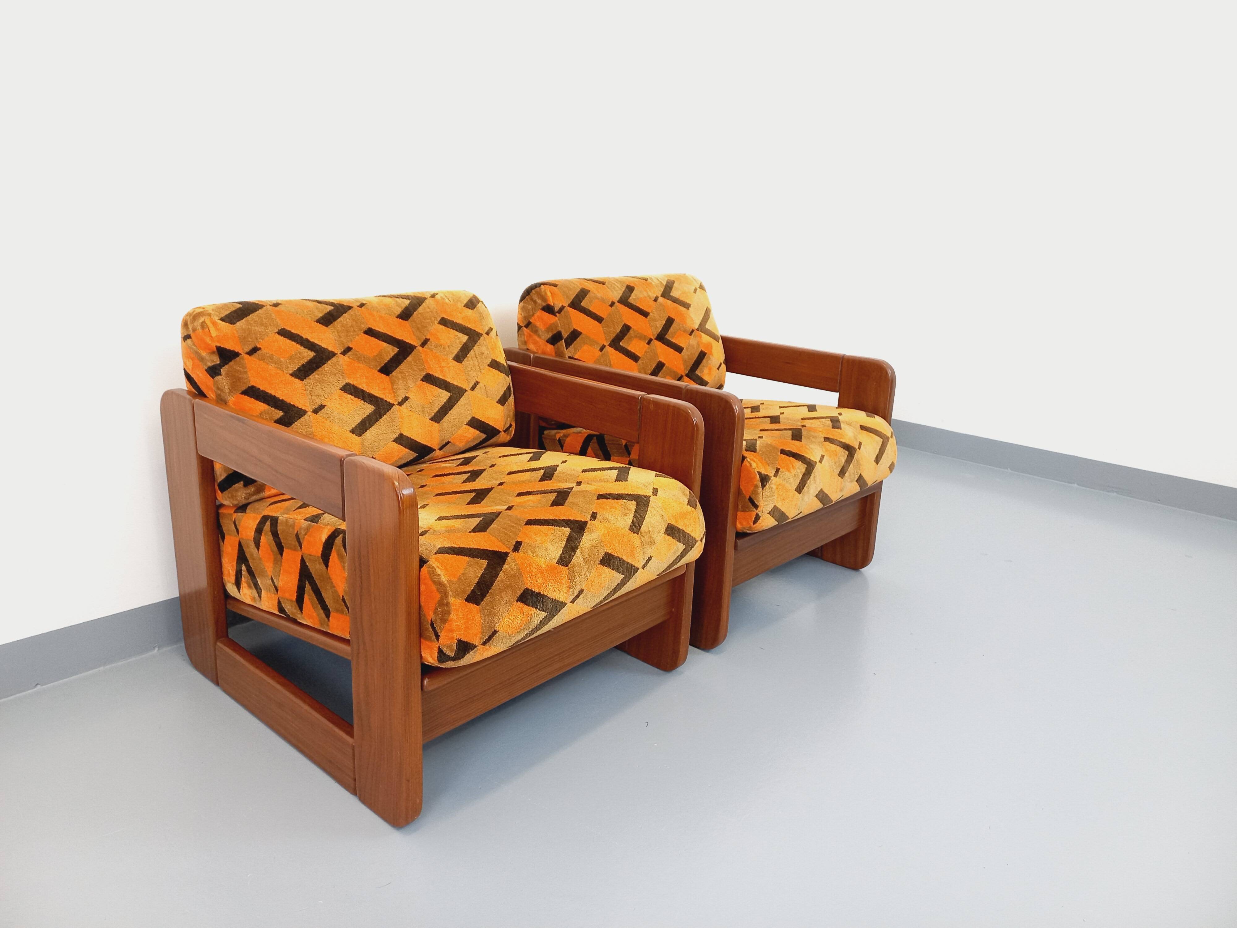 Pair of vintage walnut and velvet fabric sleigh armchairs from the 70s