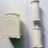 Set of openwork ceramic pots english style