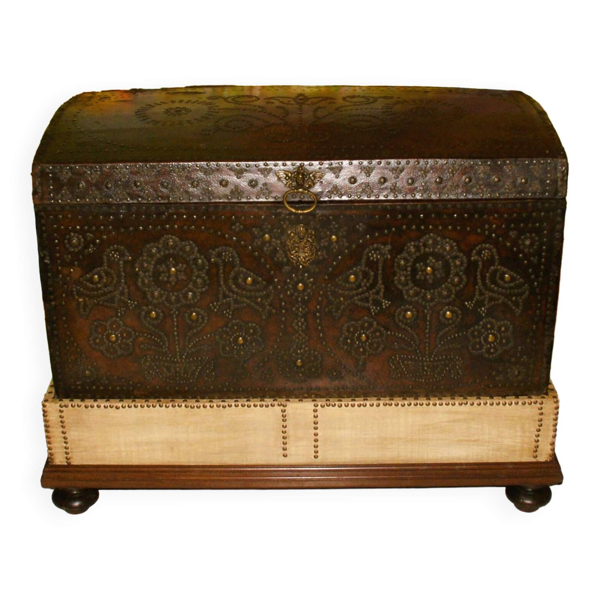 17th century studded leather travel trunk, richly decorated