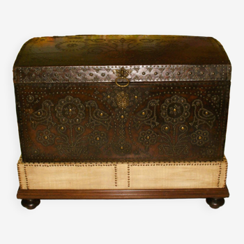 17th century studded leather travel trunk, richly decorated