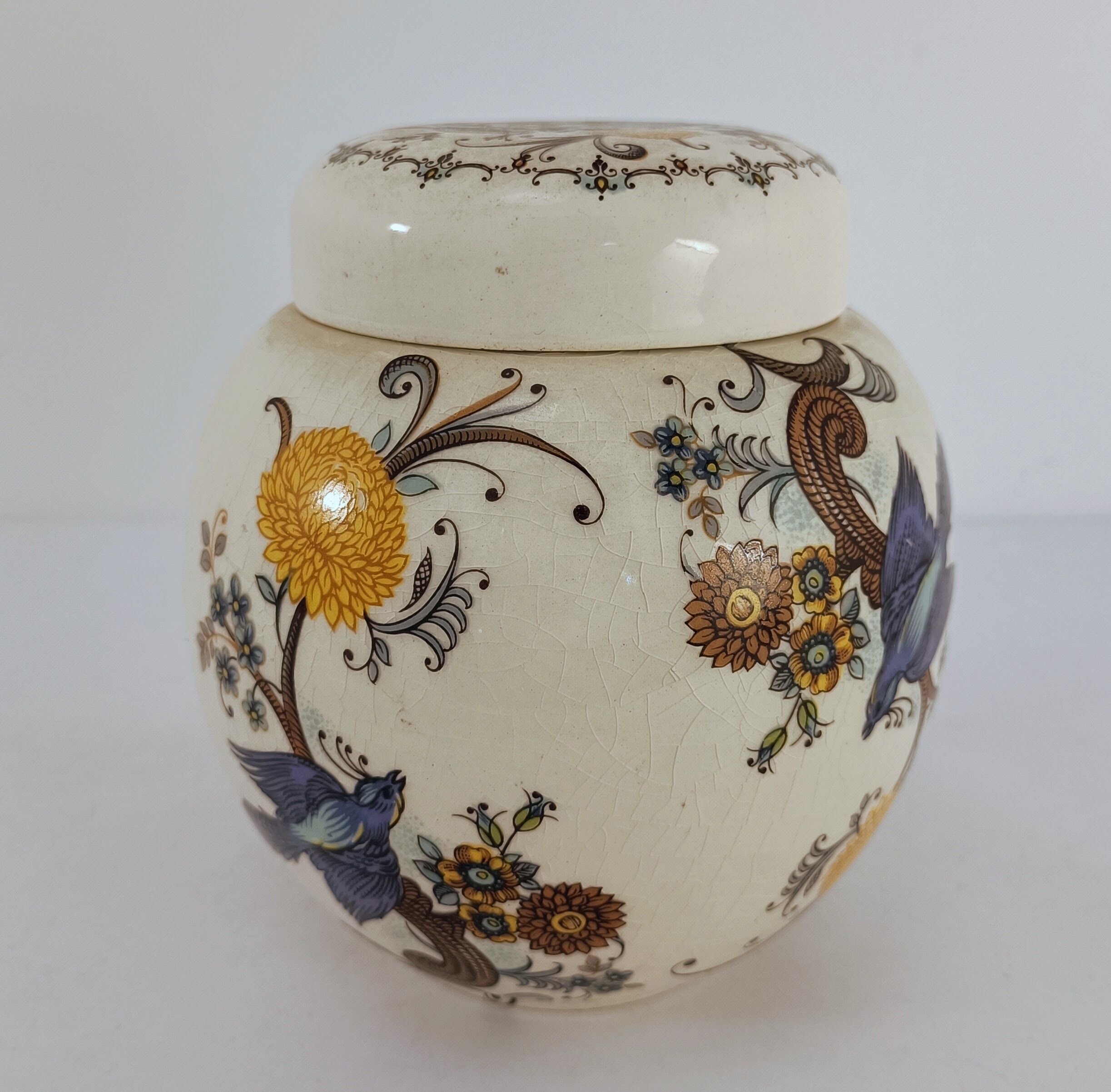 Sadler ceramic ginger pot with lid - Made in England