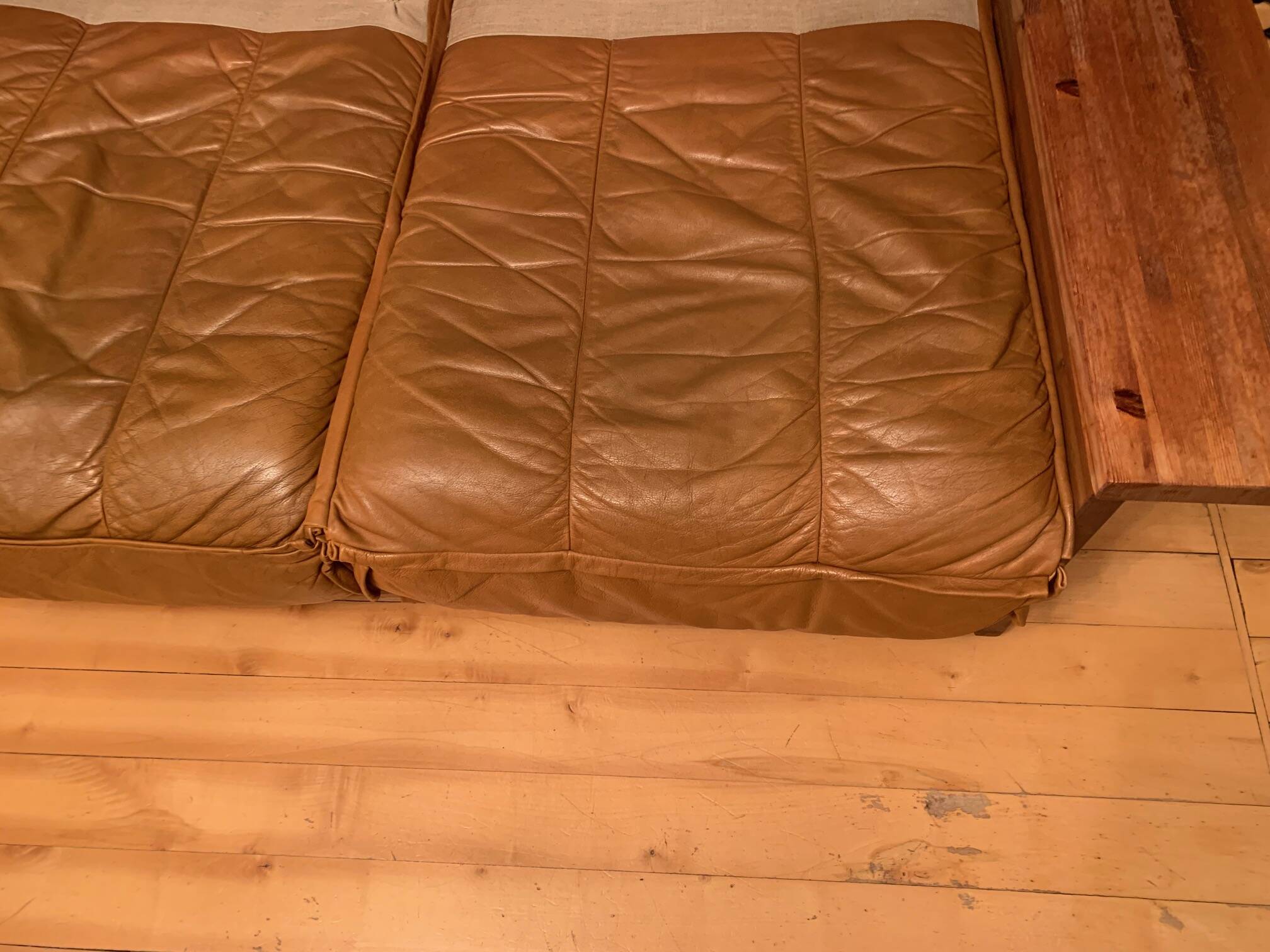 Hämeen Kalustaja sofa, Finland, 1970s