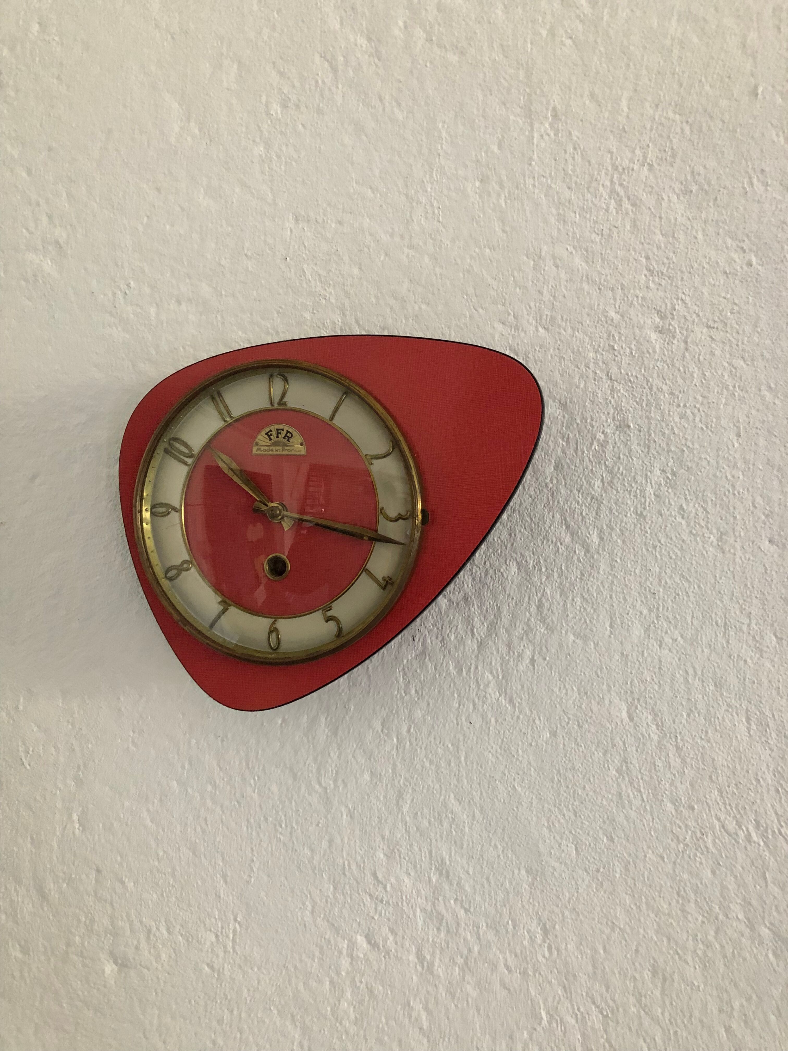 Free Formica pendant clock