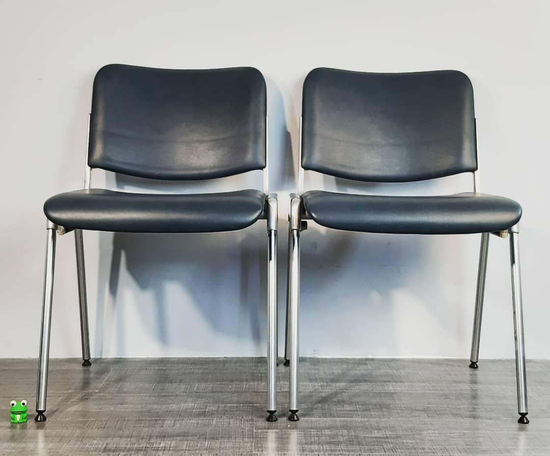 Set 5 chairs stackable Mauser in aluminium and leather, vintage 1960