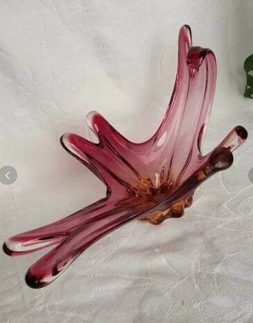Large pink blown glass centrepiece – organic design –