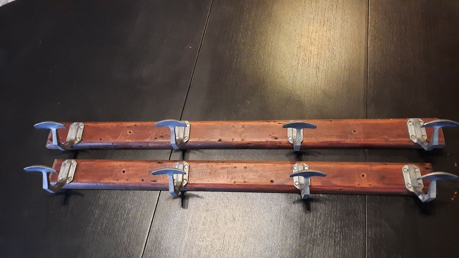 Wall-mounted coat rack 4 hooks