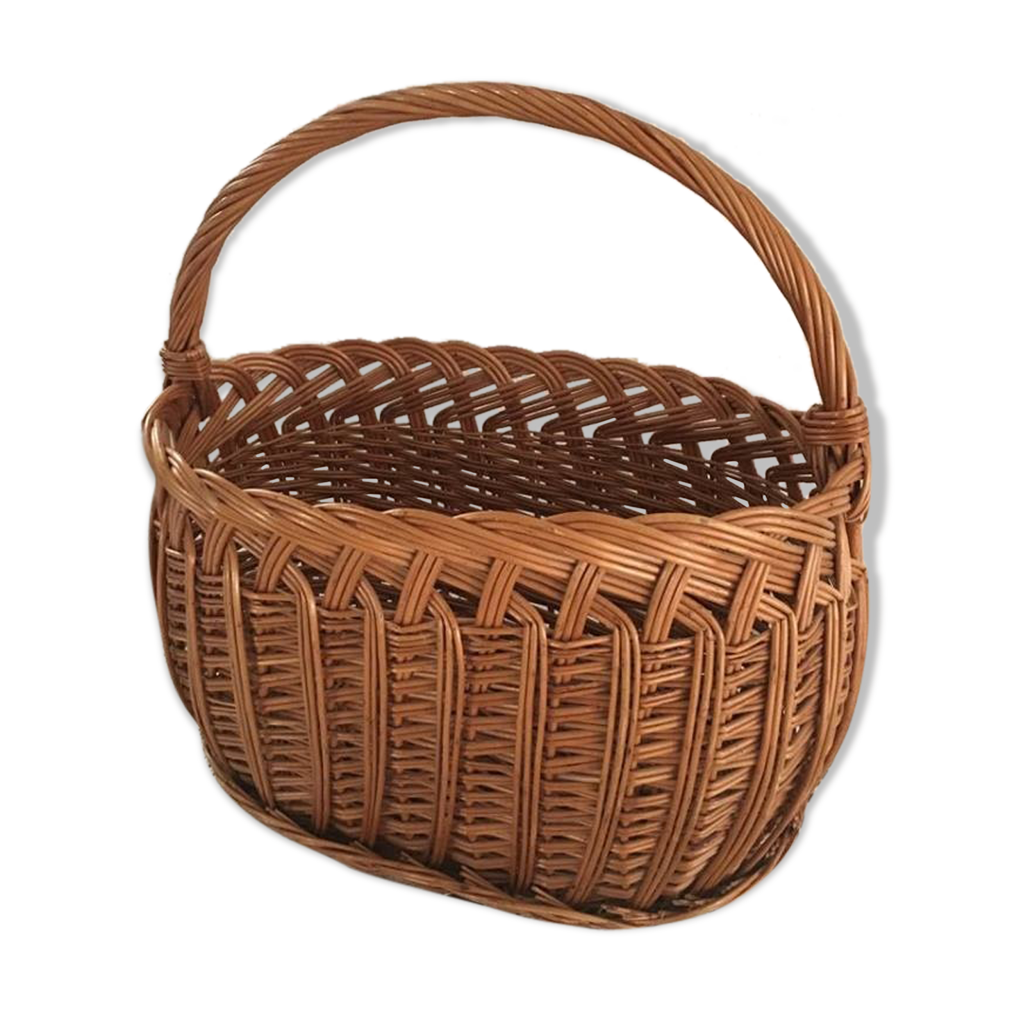 Woven wicker basket