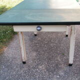 1950s kitchen table
