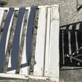 1830 period garden furniture: 1 iron table and 4 iron and wood chairs