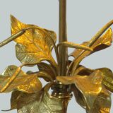 Table lamp with gilded brass foliage