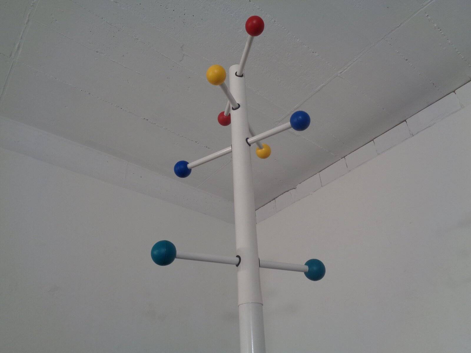 Italian tubular coat rack, 1970s