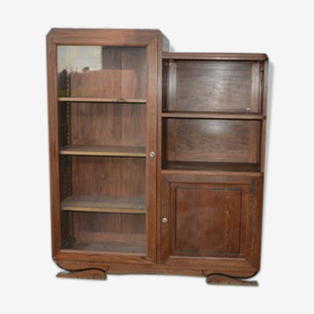 Armoire asymétrique des années 40 en chêne