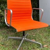 Vintage charles & ray eames design armchair for herman miller 1950 1960