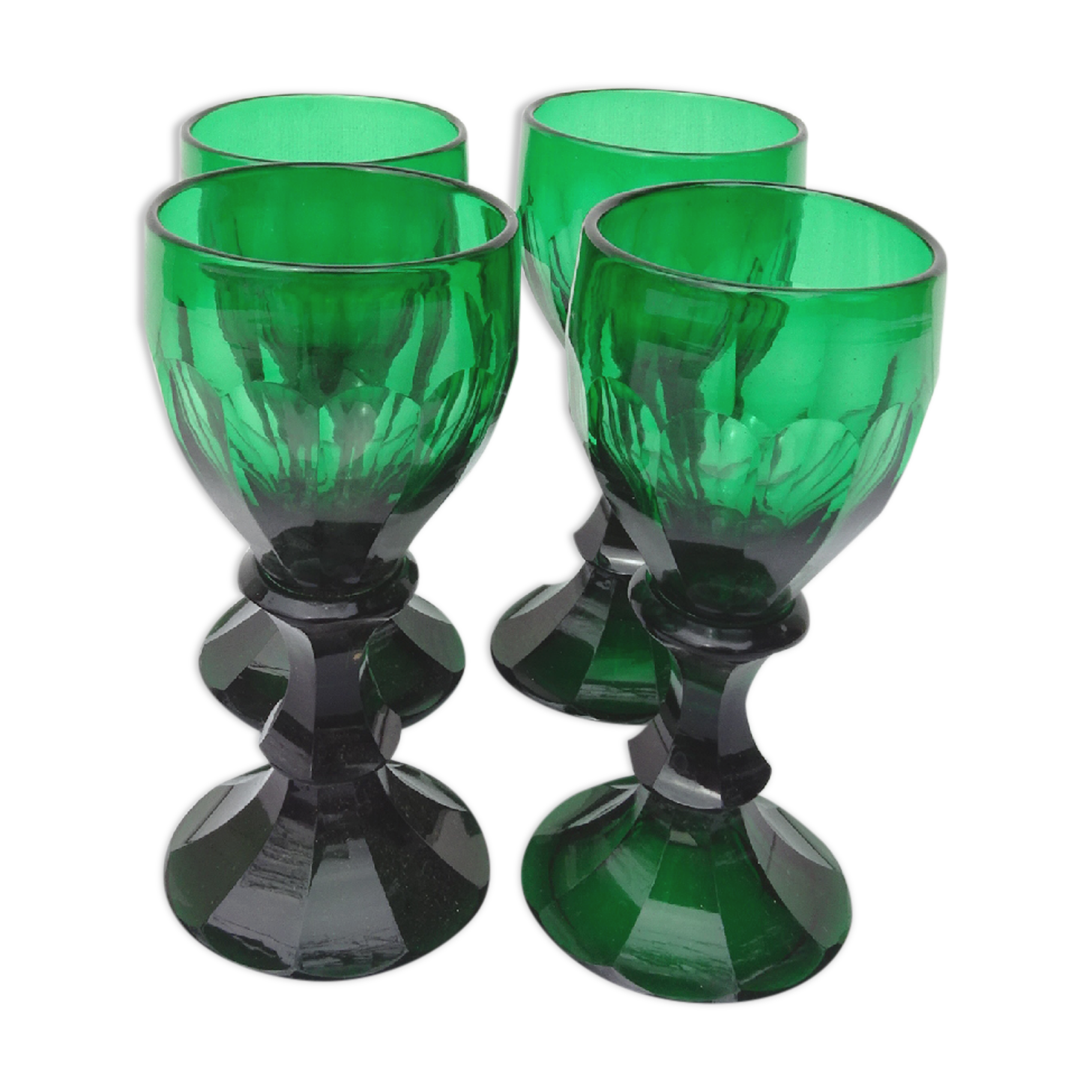Lot of 4 liquor glasses in green crystal