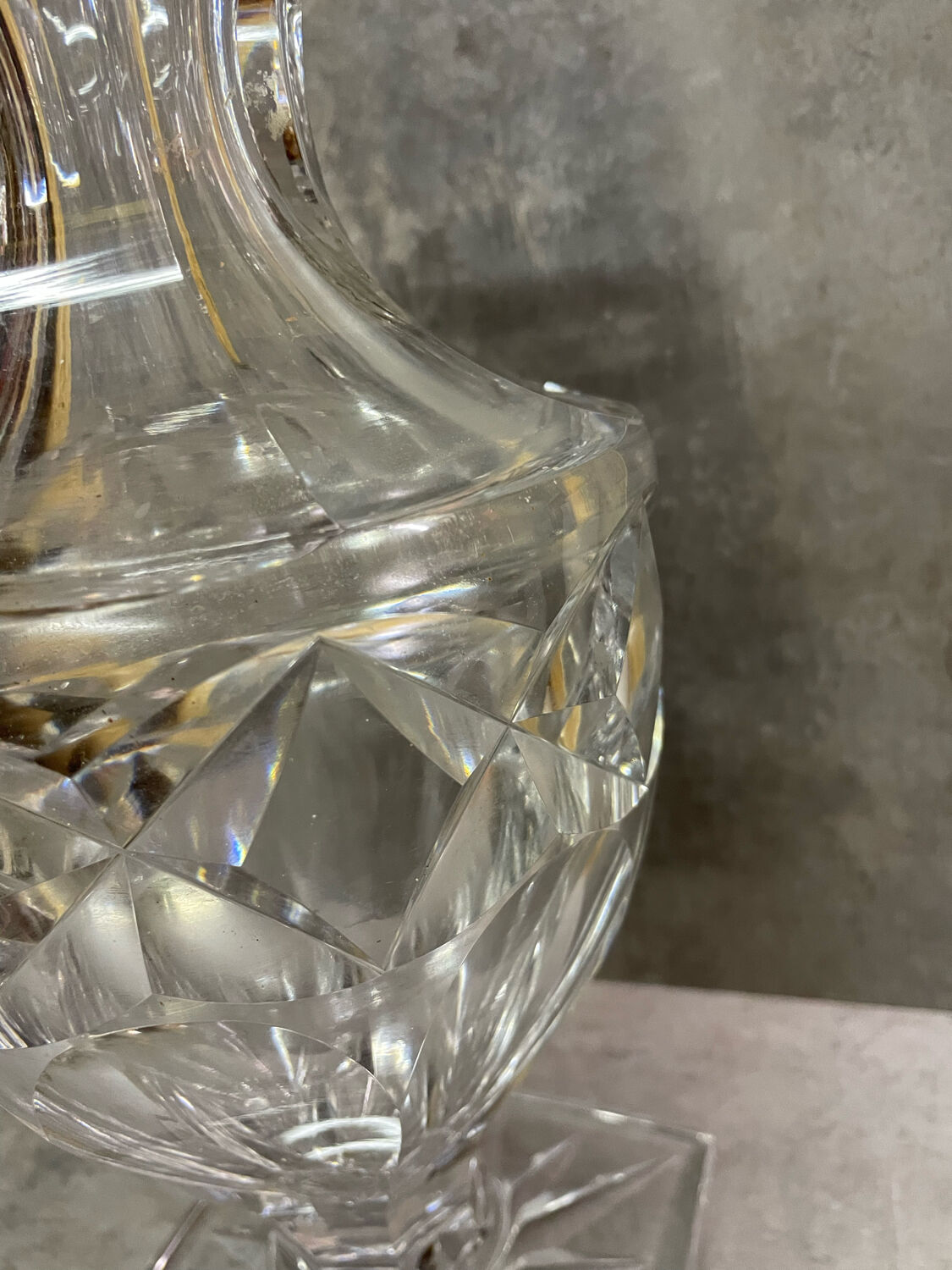 Diamond-cut crystal baluster vase with Lorraine cross