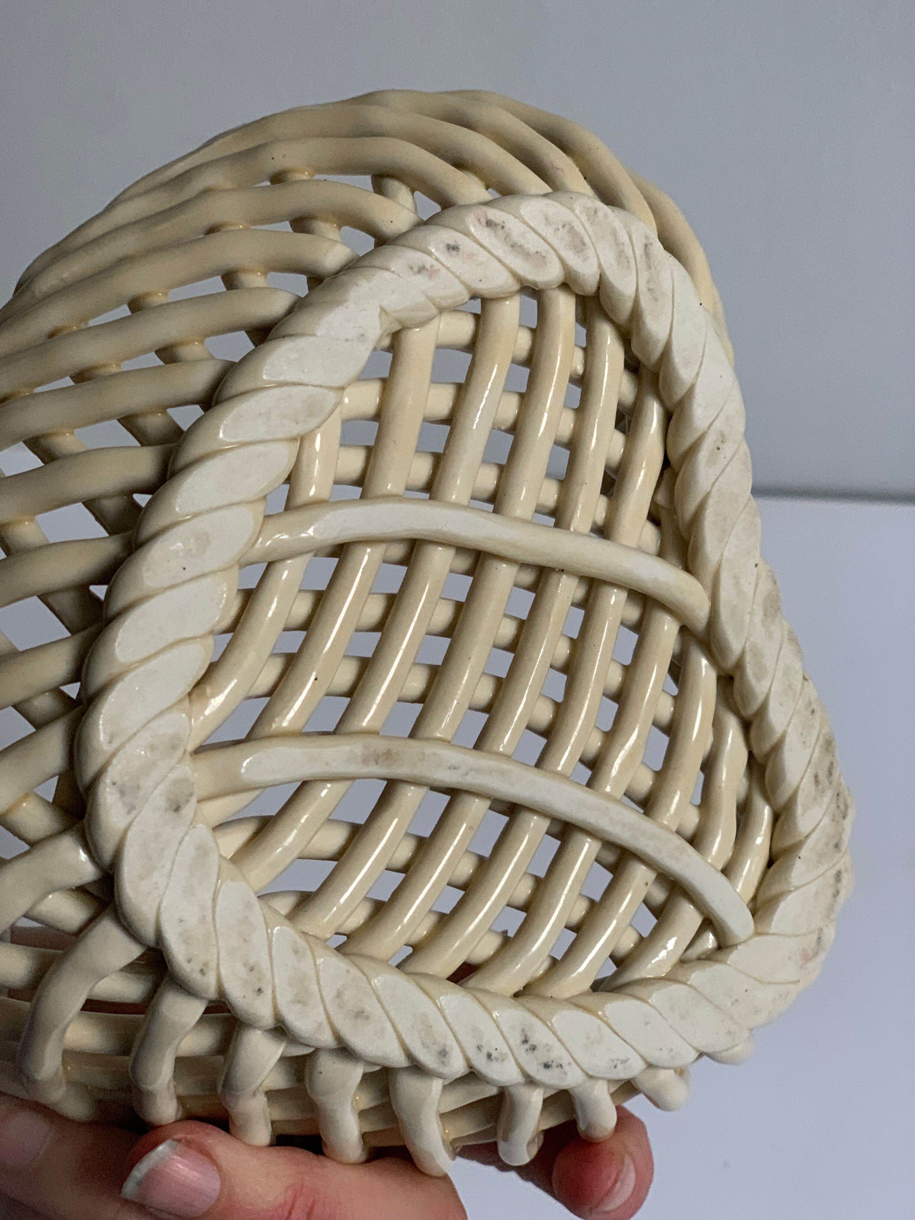 Empty ceramic pocket