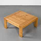 Square coffee table of Les Arcs, circa 1970