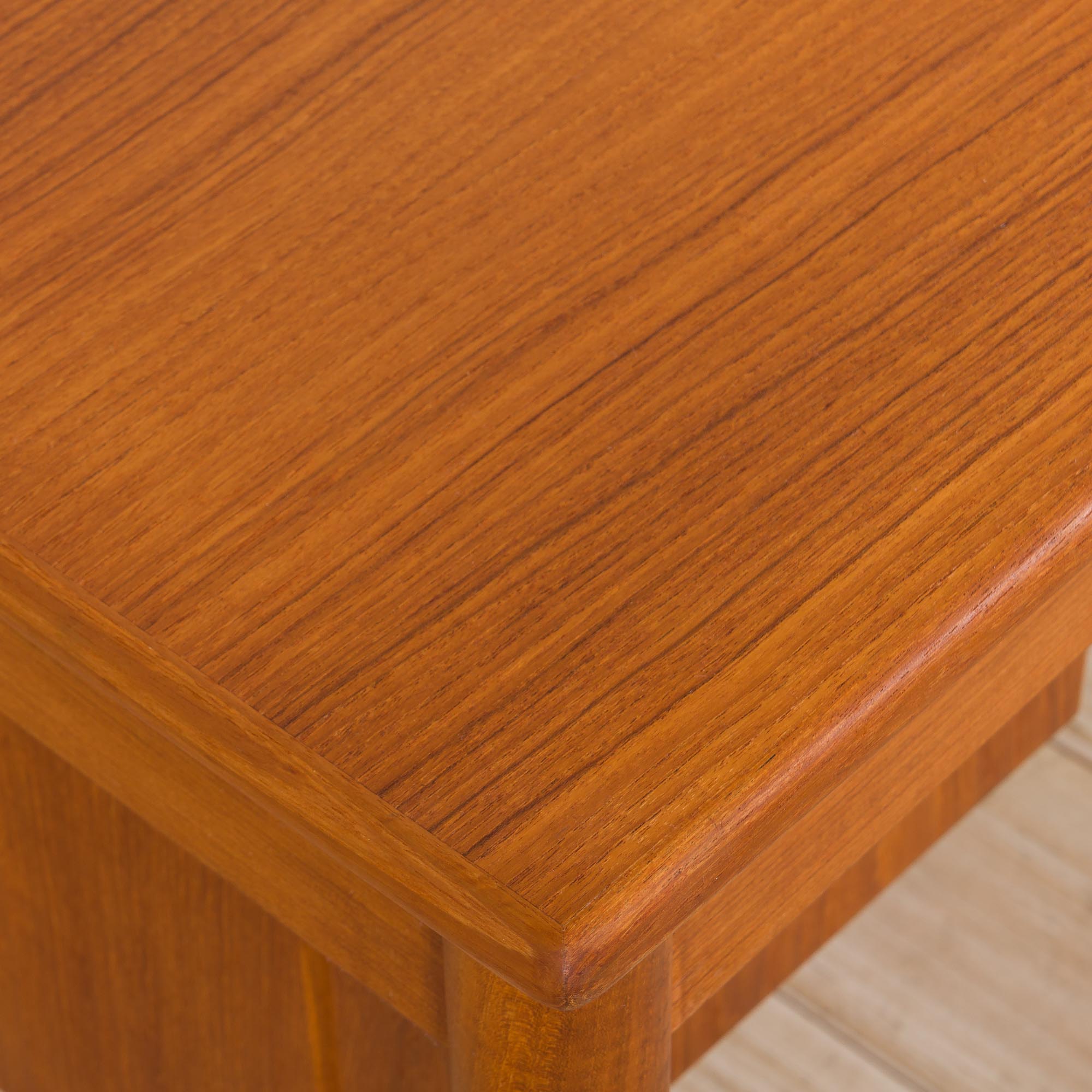 Danish Teak Model 130/1 Desk by Børge Mogensen for Søborg Møbelfabrik, freestanding 1950s