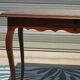 Petit bureau en bois de style Louis XV