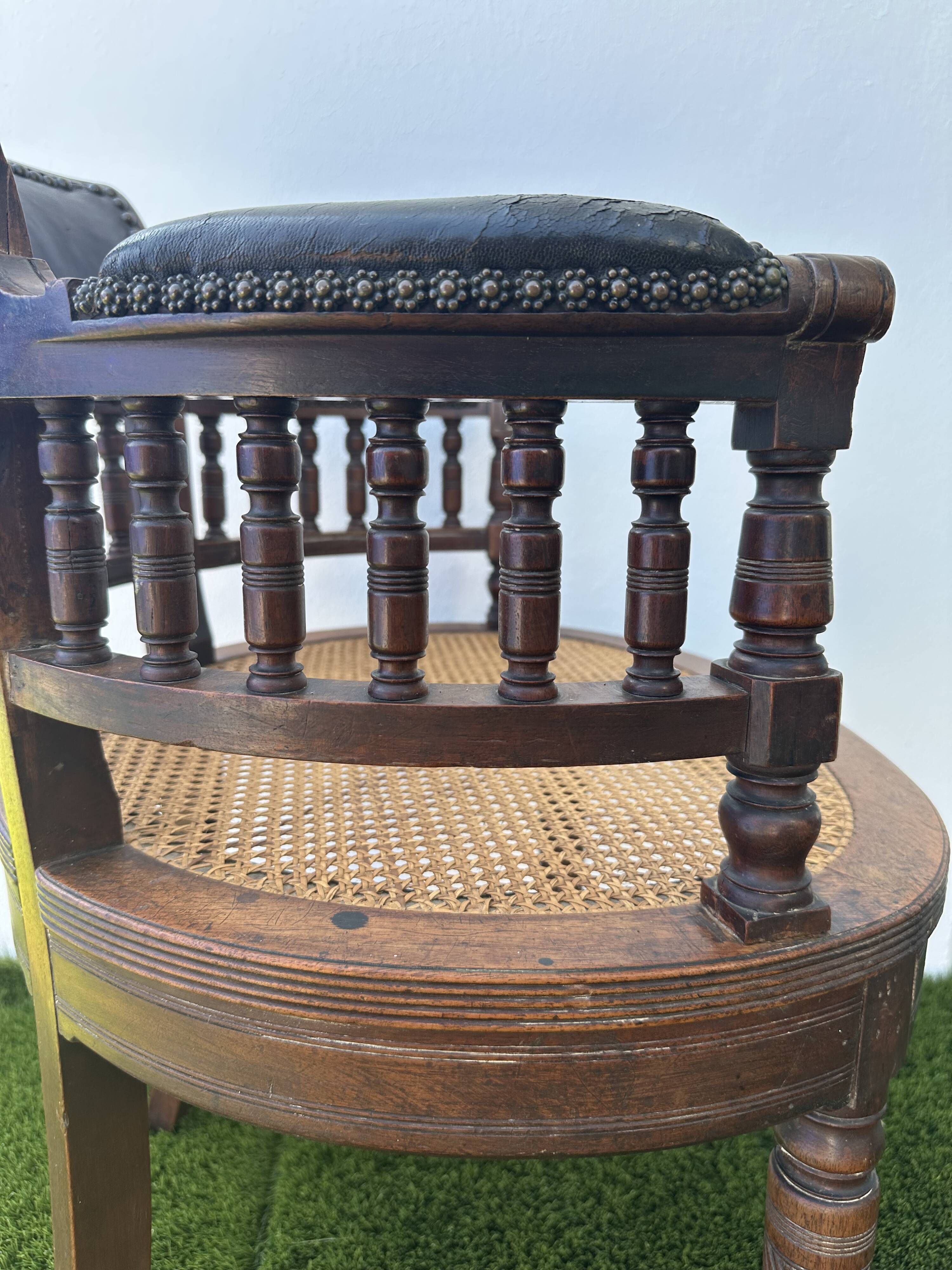 Napoleon III office chair in solid wood