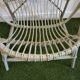 Fauteuil corbeille vintage en rotin – teinte vert gris