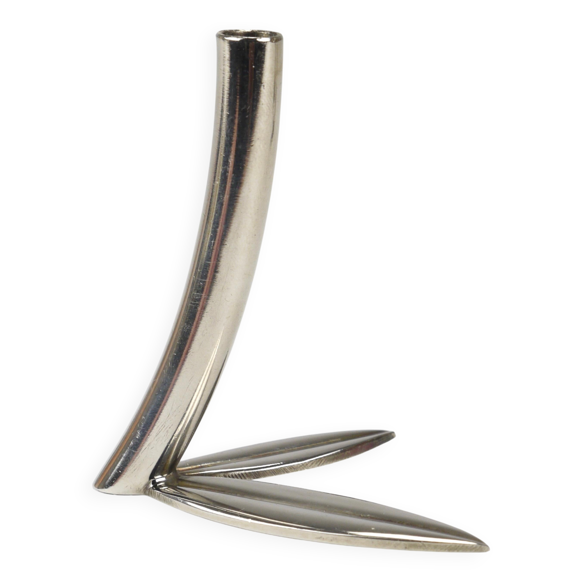 Werkstätte Hagenauer Up to 6 Soliflore Vases Leaf, Brass & Nickel, Vienna, 1960s