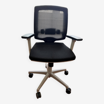 Varia office chair