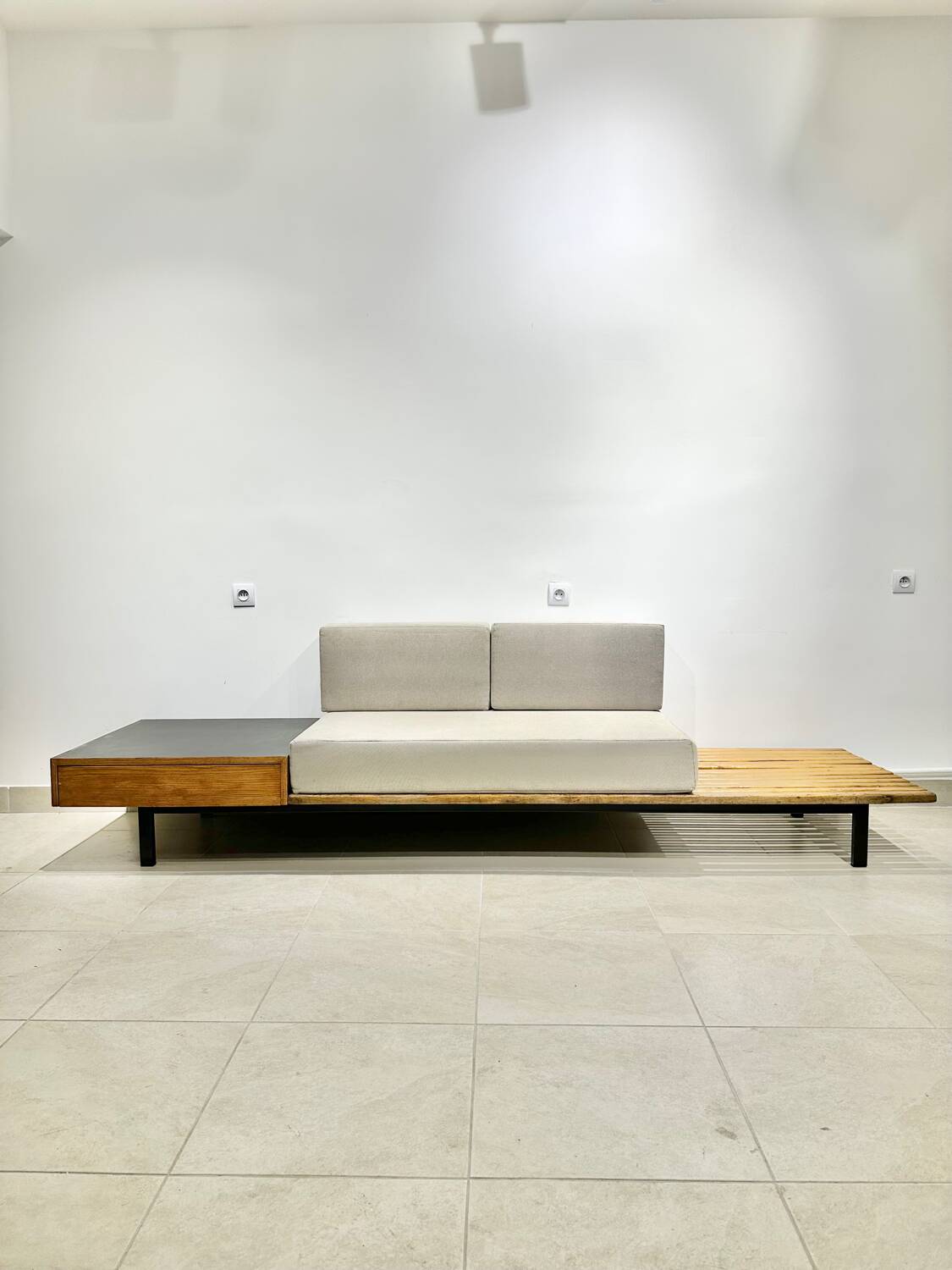 Charlotte Perriand box seat