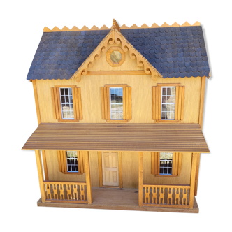 Artisanal cottage house for dolls