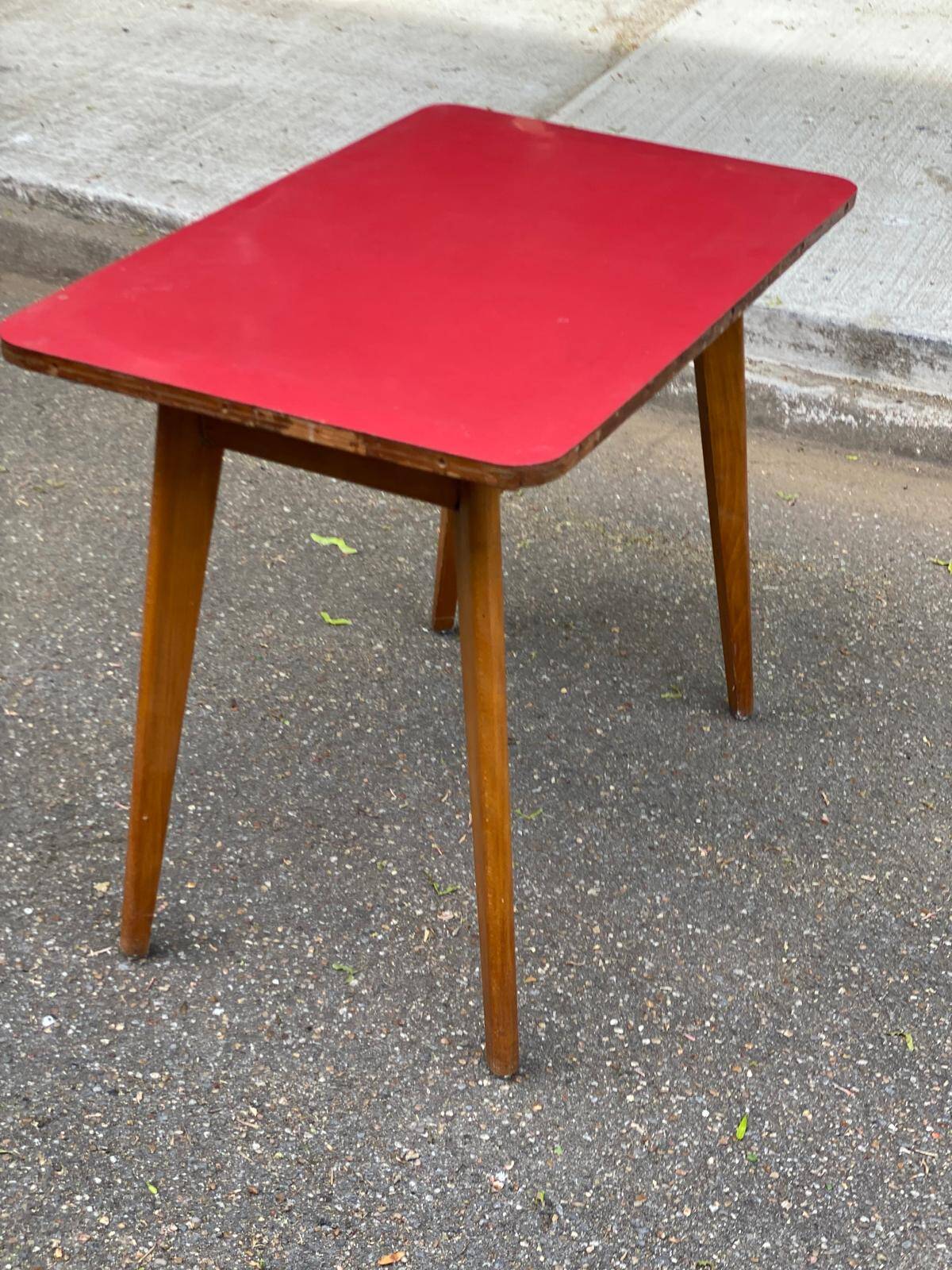 Scandinavian side table in solid wood and rosewood.