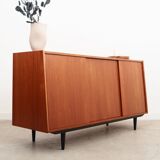 Buffet en teck, design danois, années 1970, production : Danemark