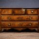 Commode époque Louis XV en noyer et loupe