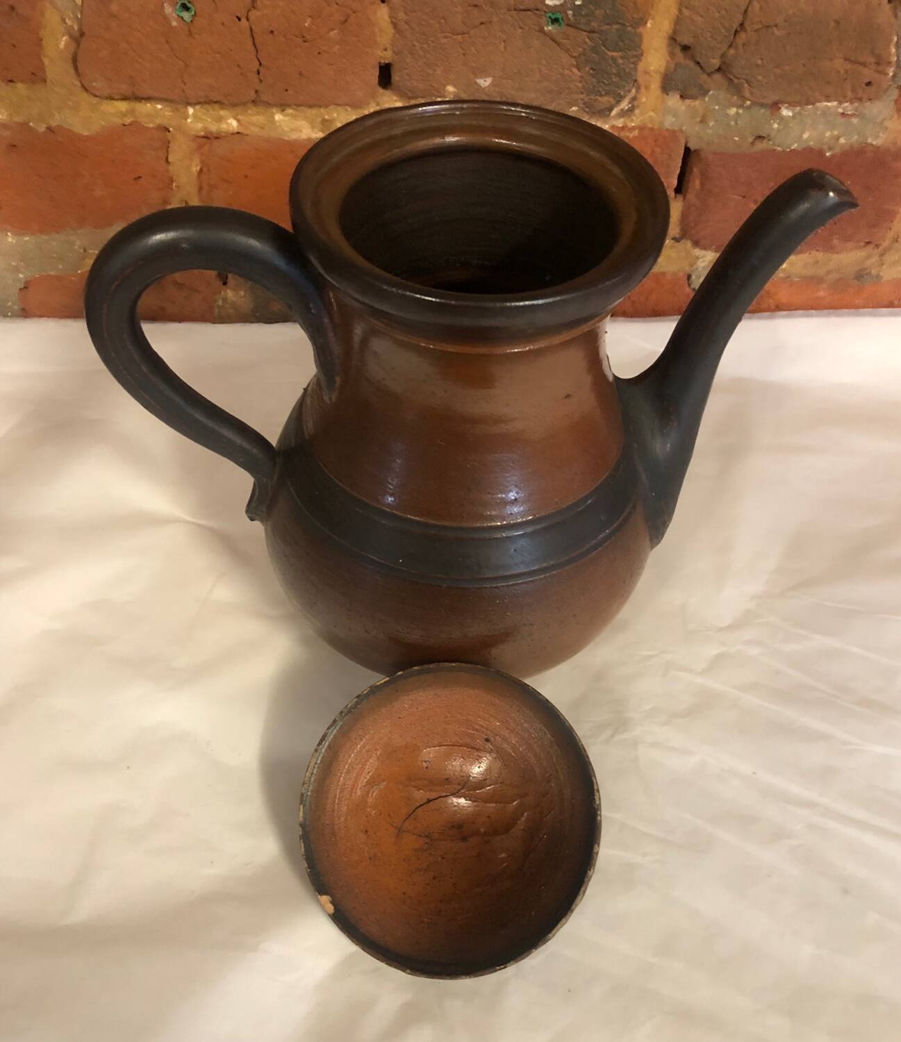 Teapot Valley Wieselthier in terracotta