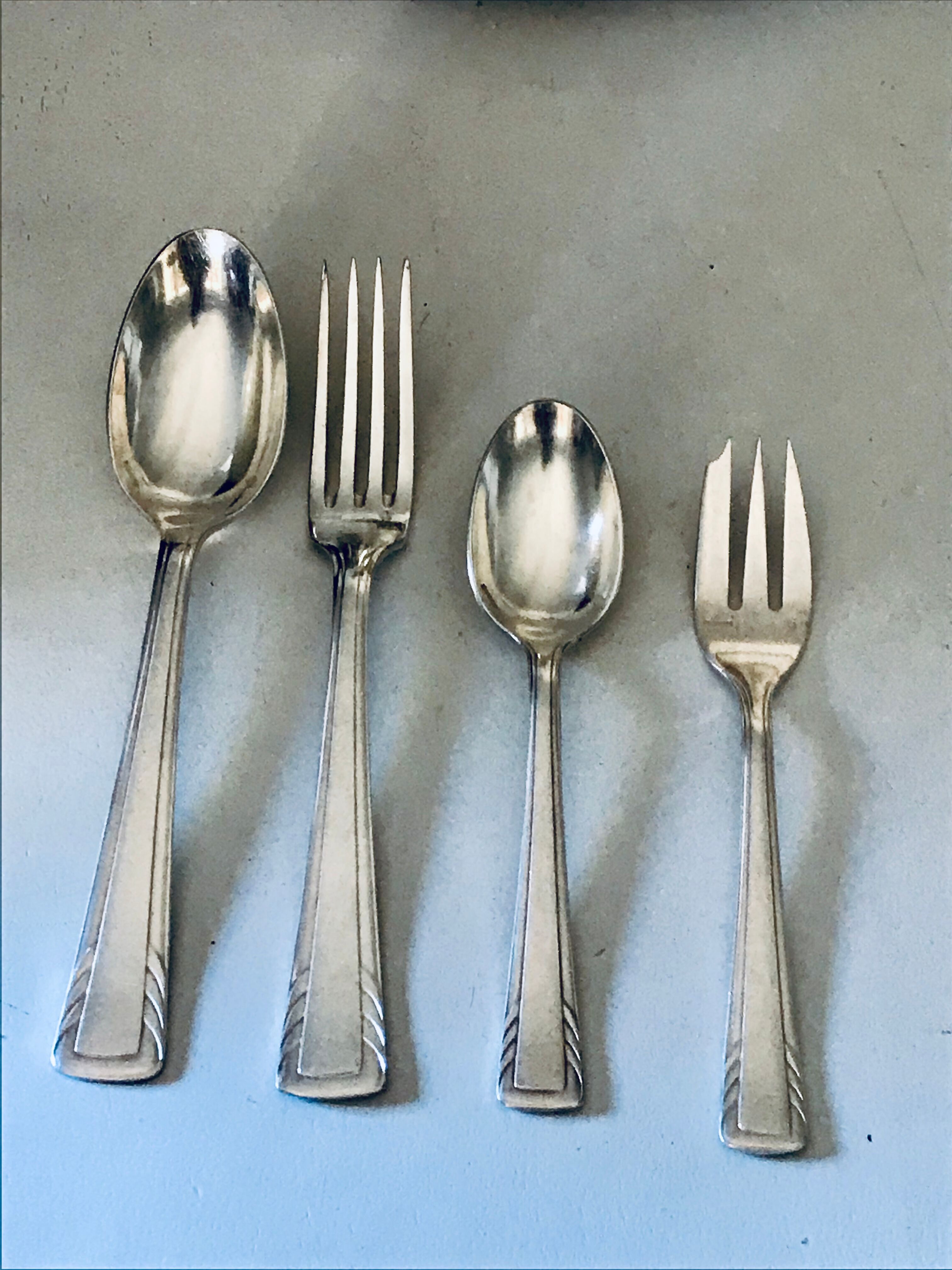 Art Deco Silver Metal Housewife J.Perrin