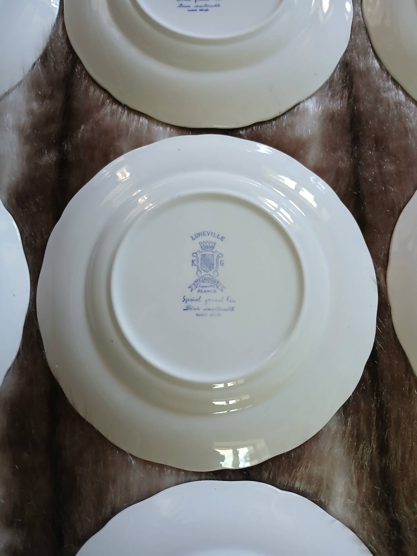 12 assiettes à dessert anciennes Lunéville KG