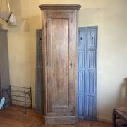 Armoire d'angle provinciale XIXe siècle noyer/chêne