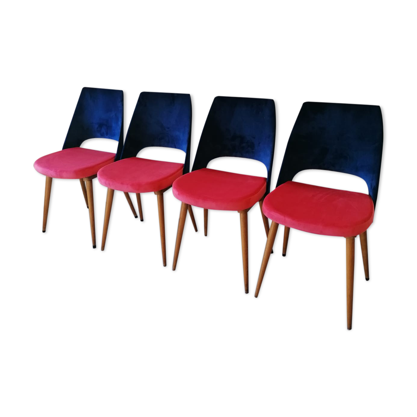 Chairs called "Tonneaux"